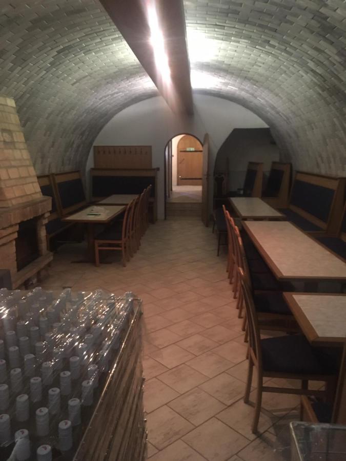Vinařství Ehrlich Apartamento Milotice Exterior foto