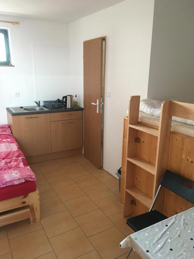 Vinařství Ehrlich Apartamento Milotice Exterior foto